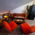 And Cozy Apprtment In With Panoramic View