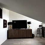 And Cozy Apprtment In With Panoramic View Apartment *