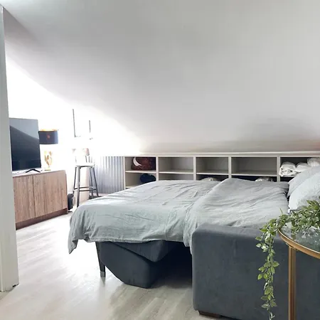 And Cozy Apprtment In With Panoramic View Apartment